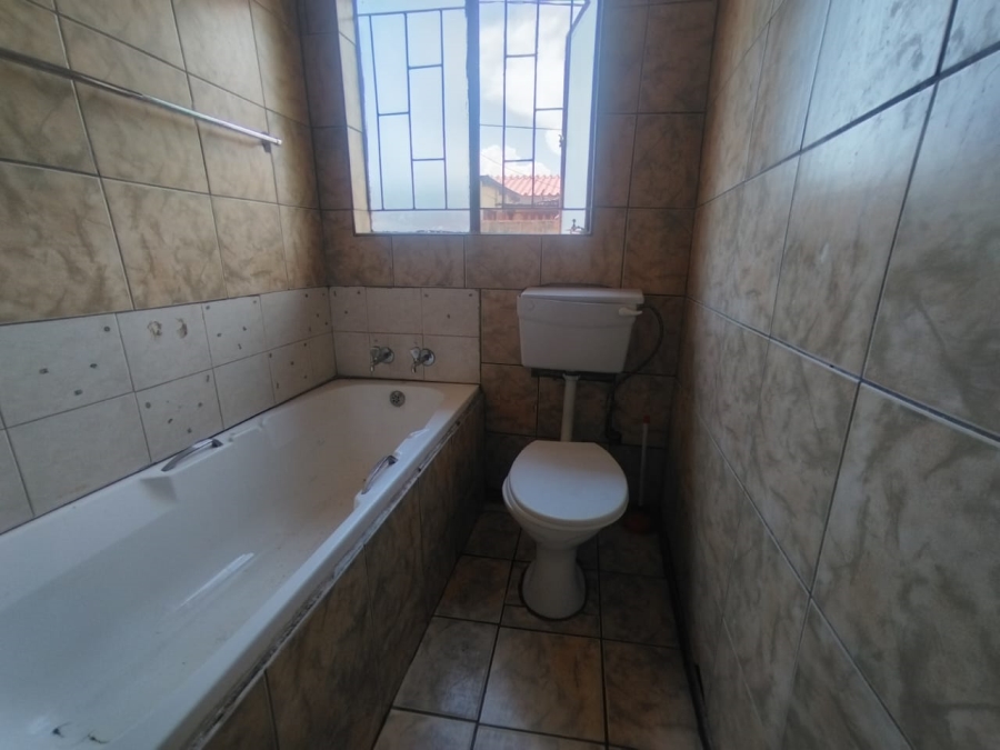 2 Bedroom Property for Sale in Boitekong North West